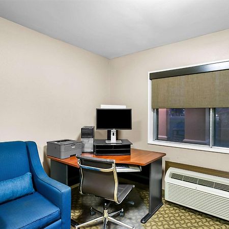 Comfort Inn Red Horse Frederick Esterno foto