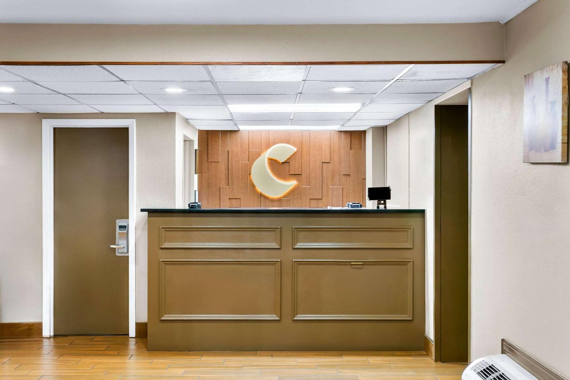 Comfort Inn Red Horse Frederick Esterno foto